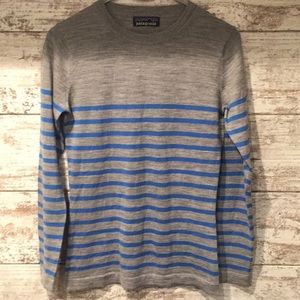Lightweight long sleeve sweater